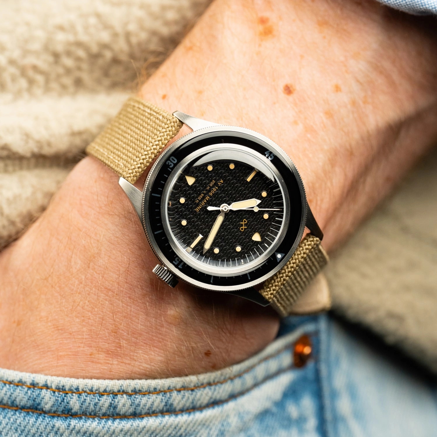 1956 Marine. Steel / Black