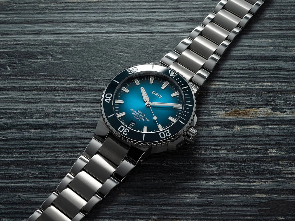 Aquis Date Calibre 400 - Bracelet - 43.5mm - Ref. 01 400 7763 4135-07 8 24 09PEB