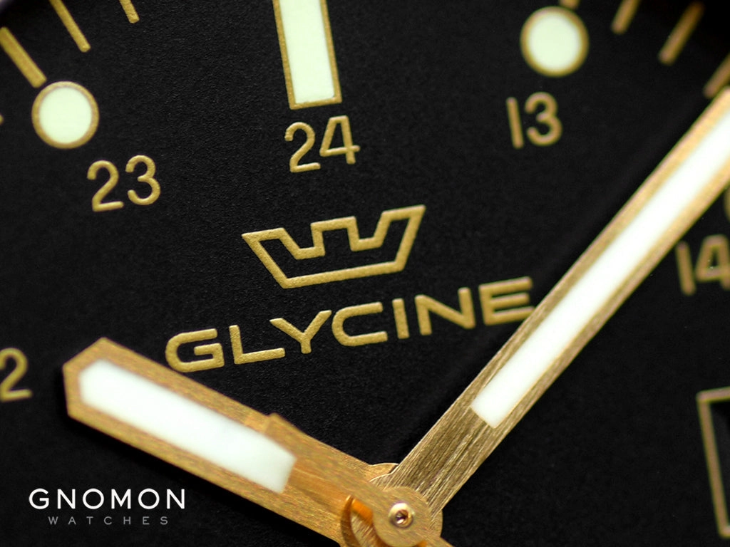Combat SUB 42 Charcoal Gold Ref. GL0424