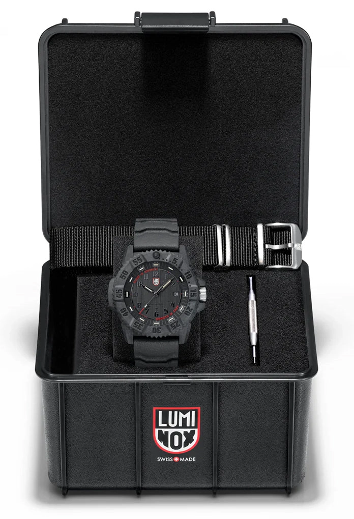Limited Edition Luminox Master Carbon SEAL CARBONOX  Black Dial Black Rubber Interchangeable Black NATO Strap Date Divers Quartz Mens Watch XS.3801.SIS.SET
