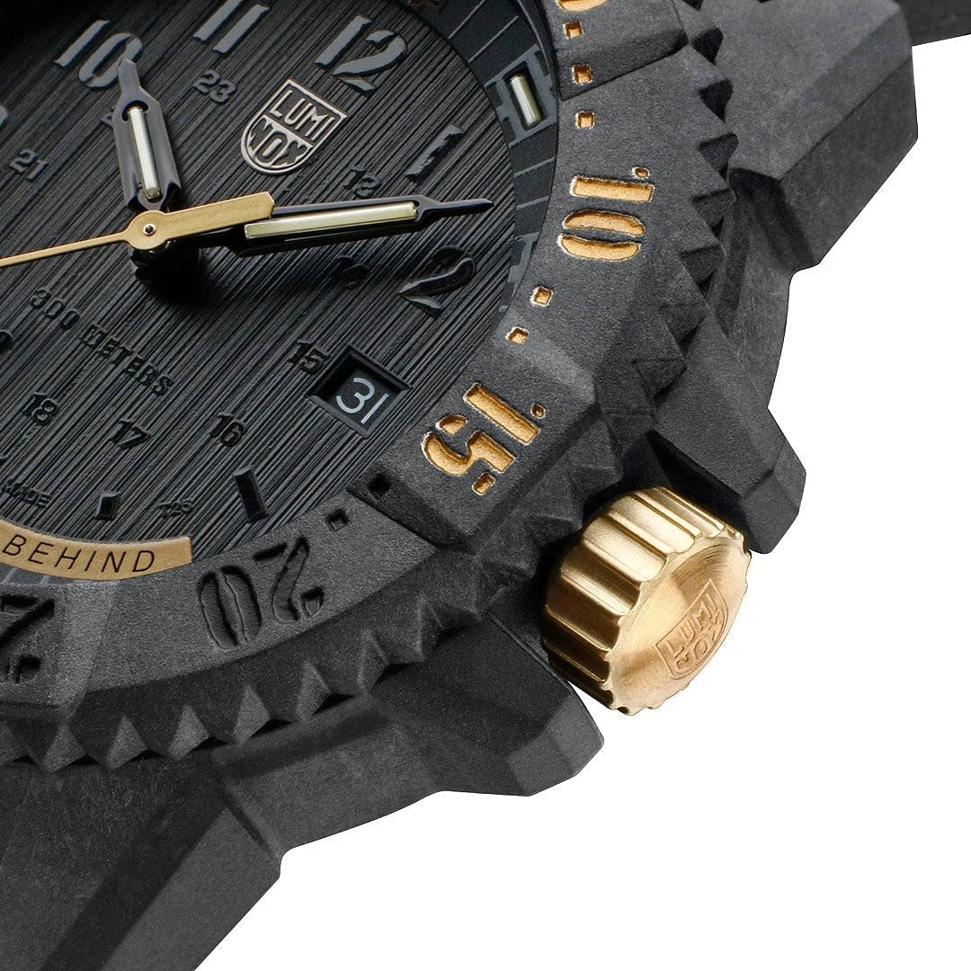 Limited Edition Luminox Master Carbon SEAL CARBONOX  Black Dial Black Rubber Interchangeable NATO Strap Date Divers Quartz Mens Watch XS.3805.NOLB.SET