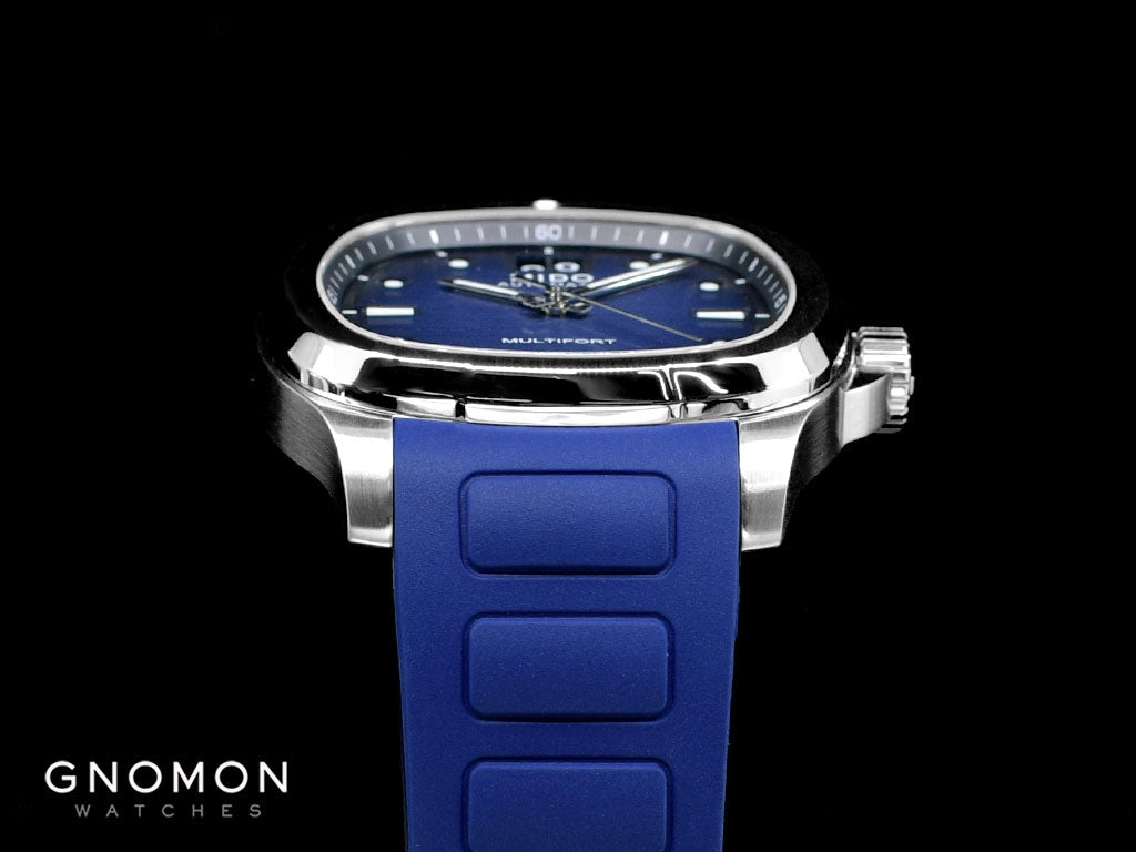 Multifort TV Big Date Blue - Rubber Ref. M049.526.17.041.00