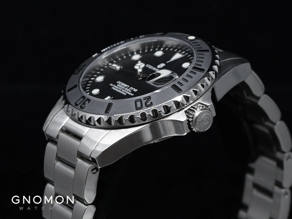 Ocean 39 Black Ceramic for Gnomon