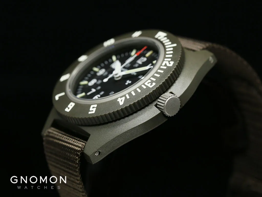 Pilot’s Navigator NGM Sage Green Ref. WW194013SG-0102