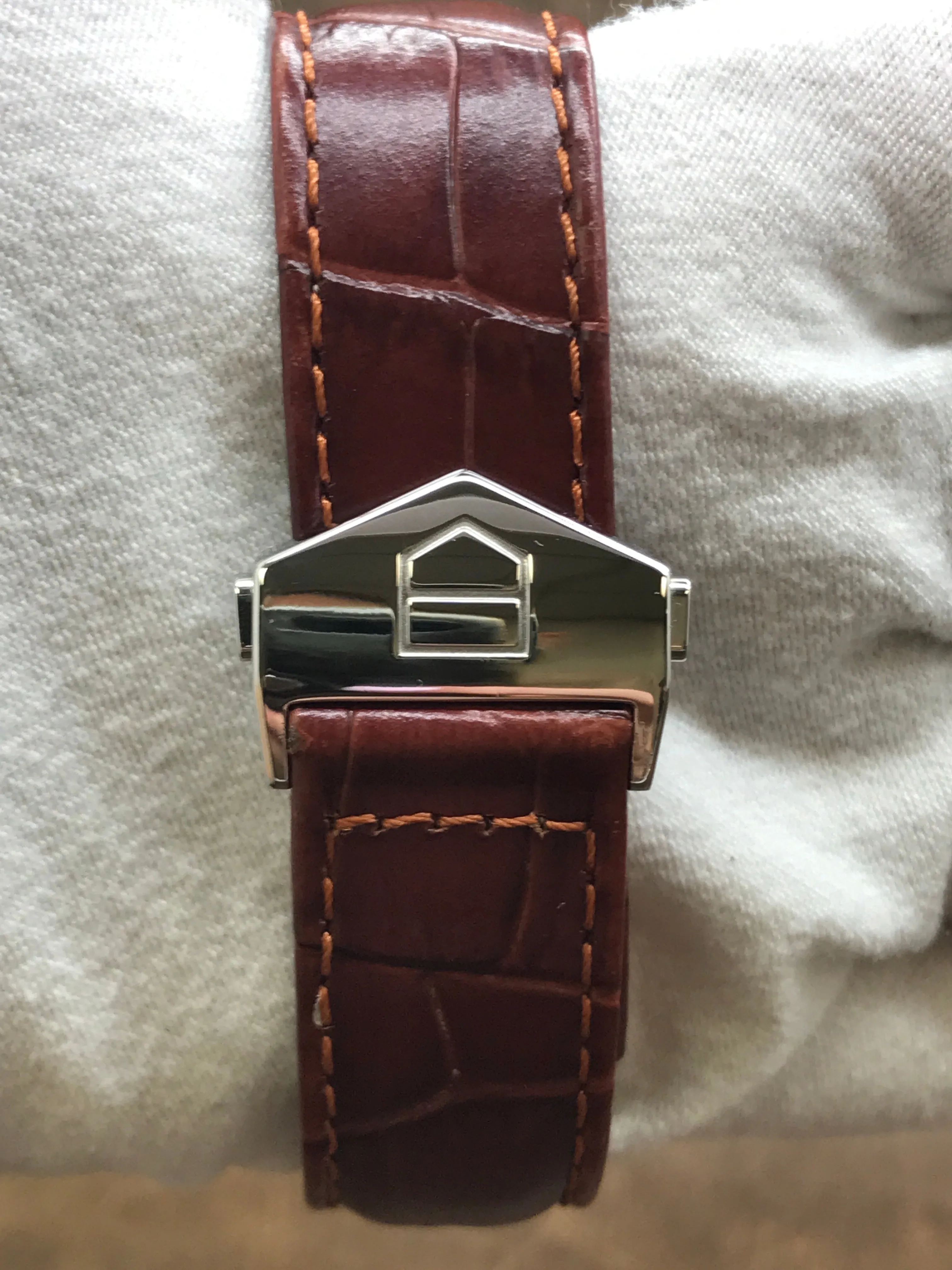 TAG Heuer Carrera WV211A-2 Silver Dial Automatic Men's Watch