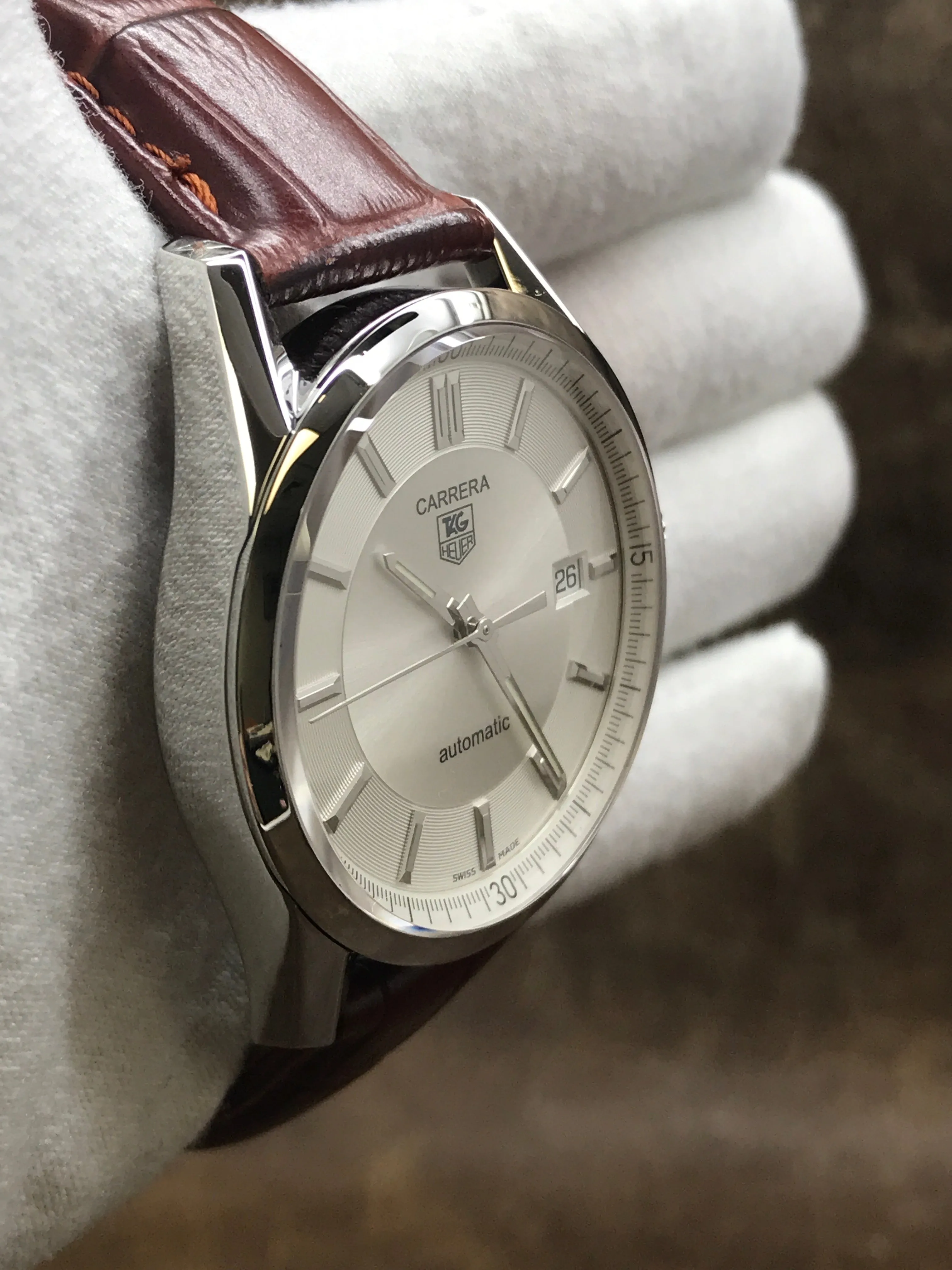 TAG Heuer Carrera WV211A-2 Silver Dial Automatic Men's Watch