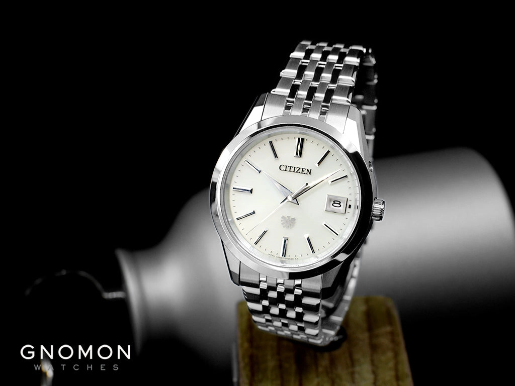 The Citizen Super Titanium Ivory Ref. AQ4100-57A