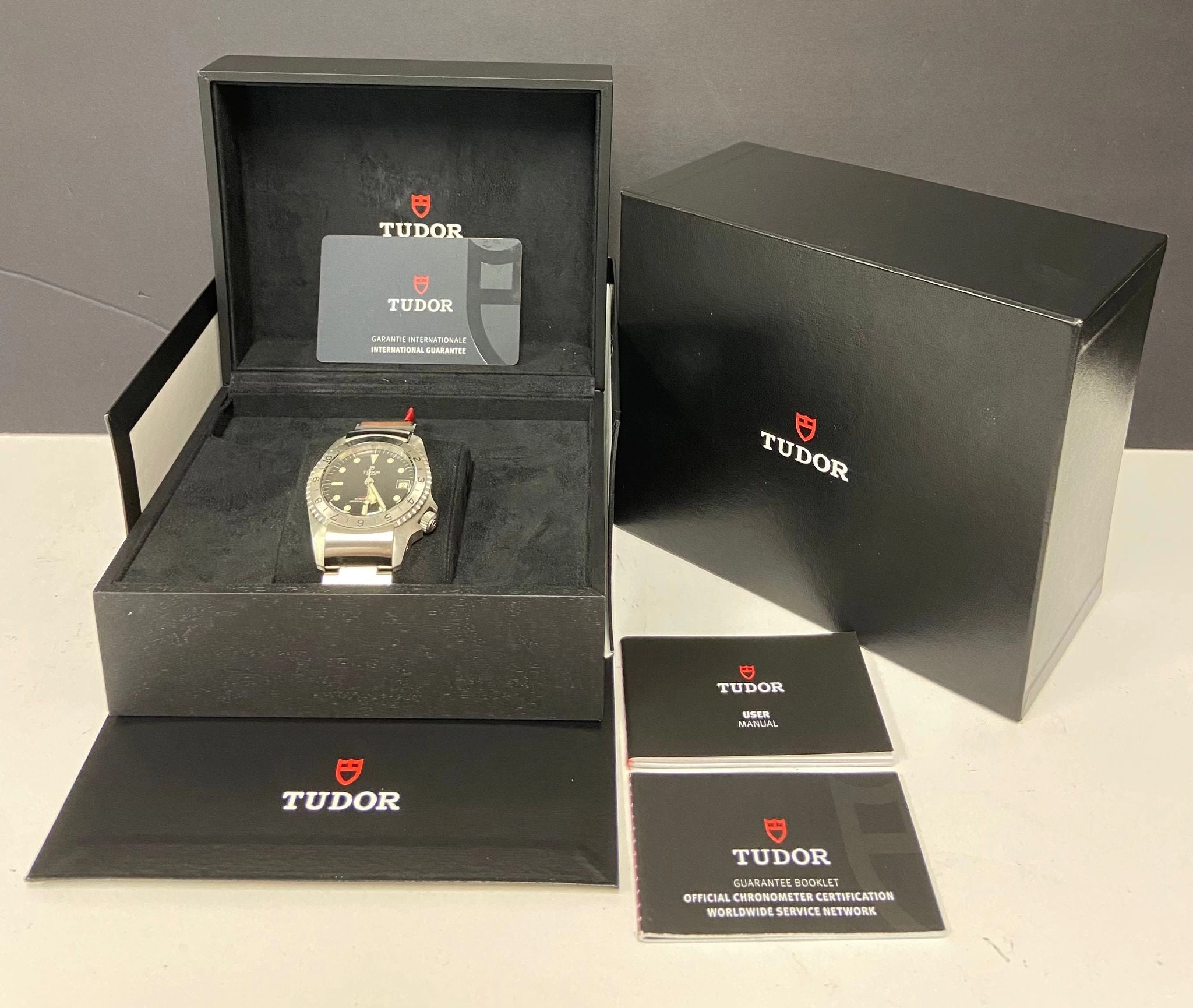 Tudor BLACK BAY P01 70150 Black Dial Automatic Men's Watch