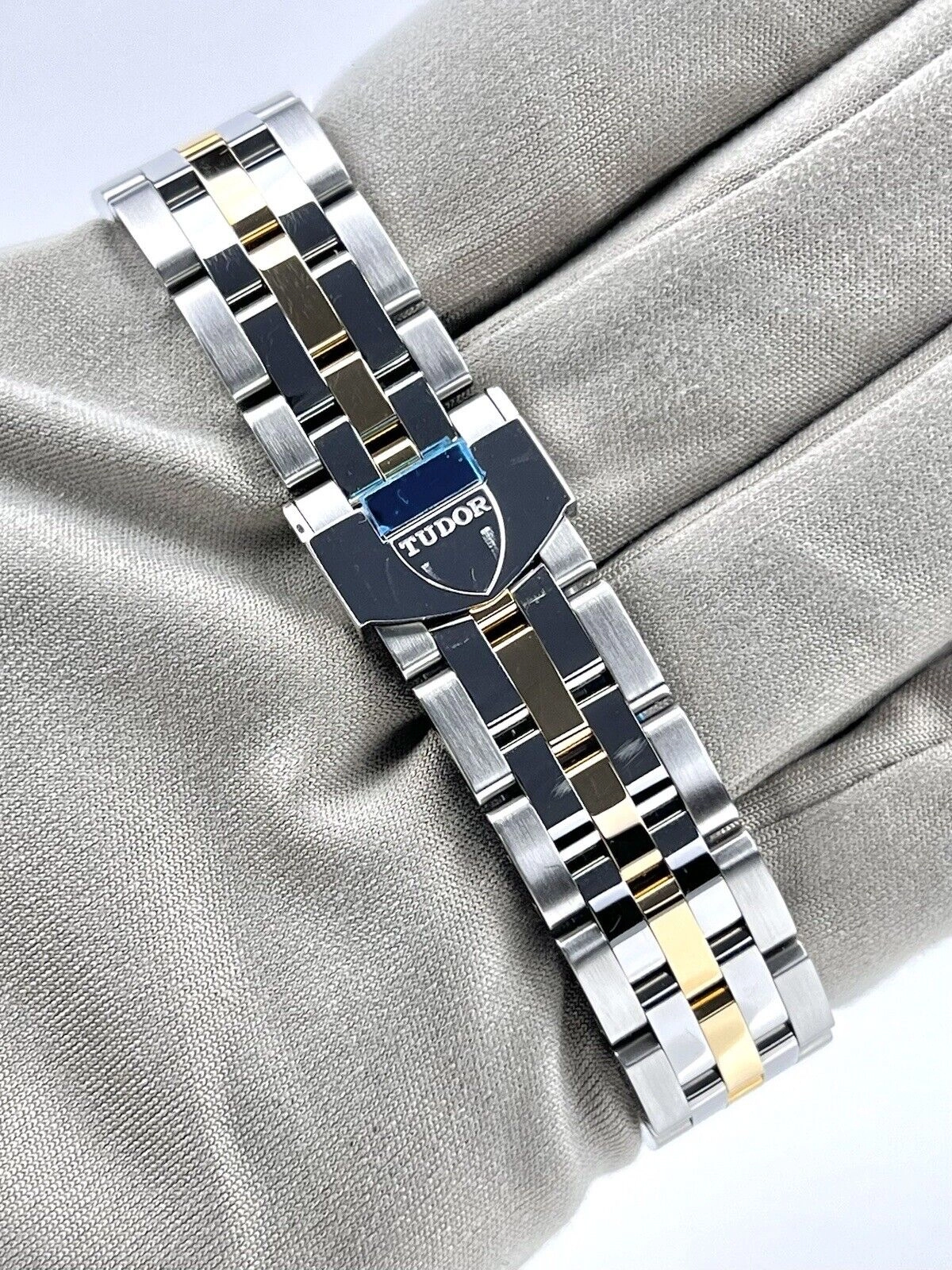 TUDOR Glamor Date 53003 Self-winding 31mm Two Tone Women’s Watch B&P 2023