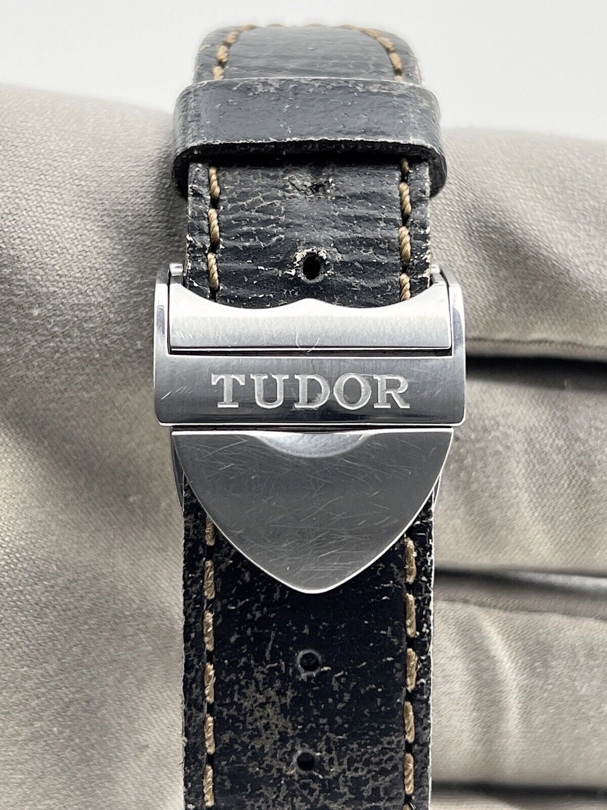 TUDOR Heritage Black Bay Smiley Dial Ref-79220R Red Automatic Men's Watch B&P