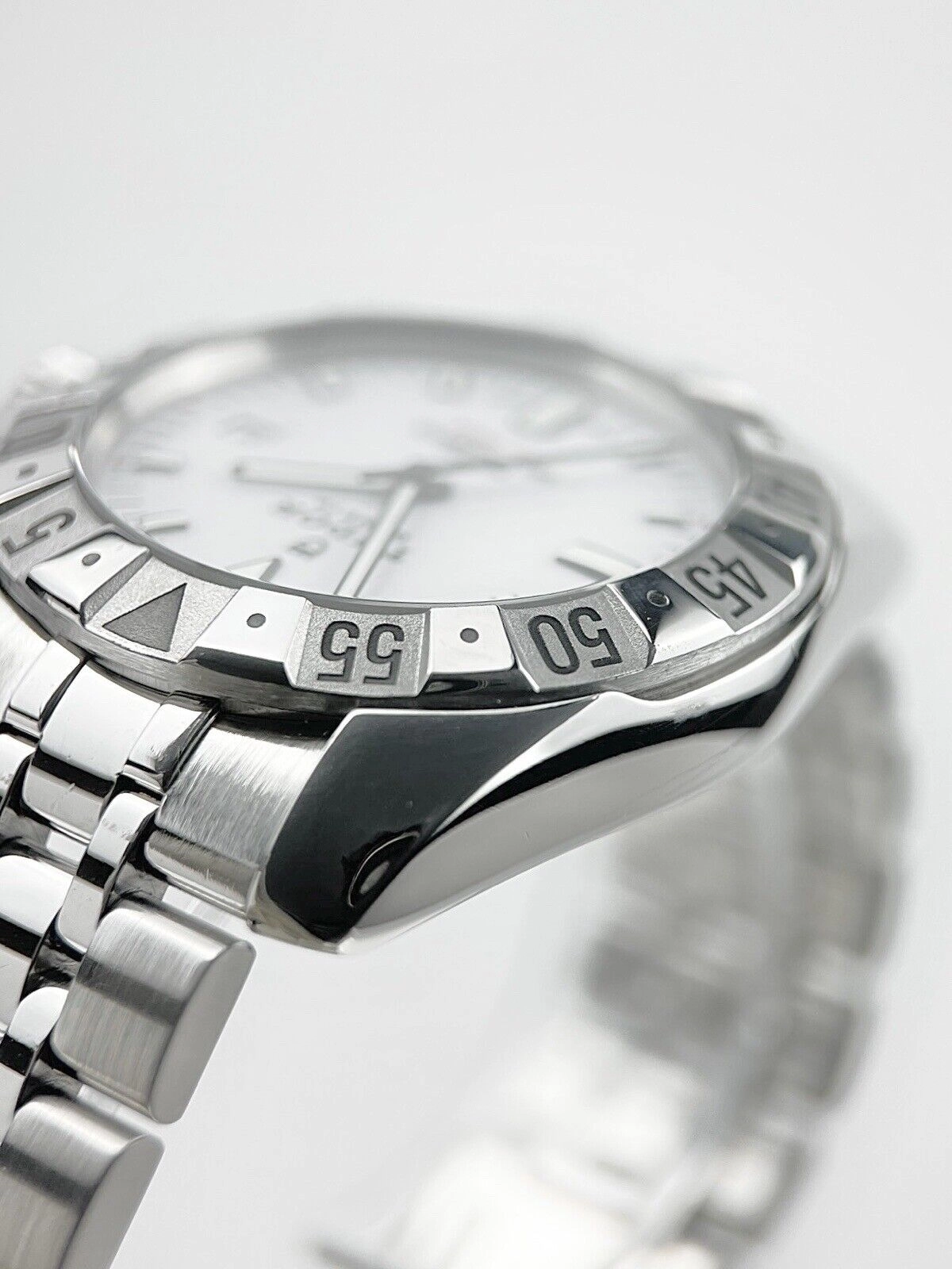 Tudor Hydronaut 20020 Silver Dial 41mm Automatic Men's Watch Box And Papers