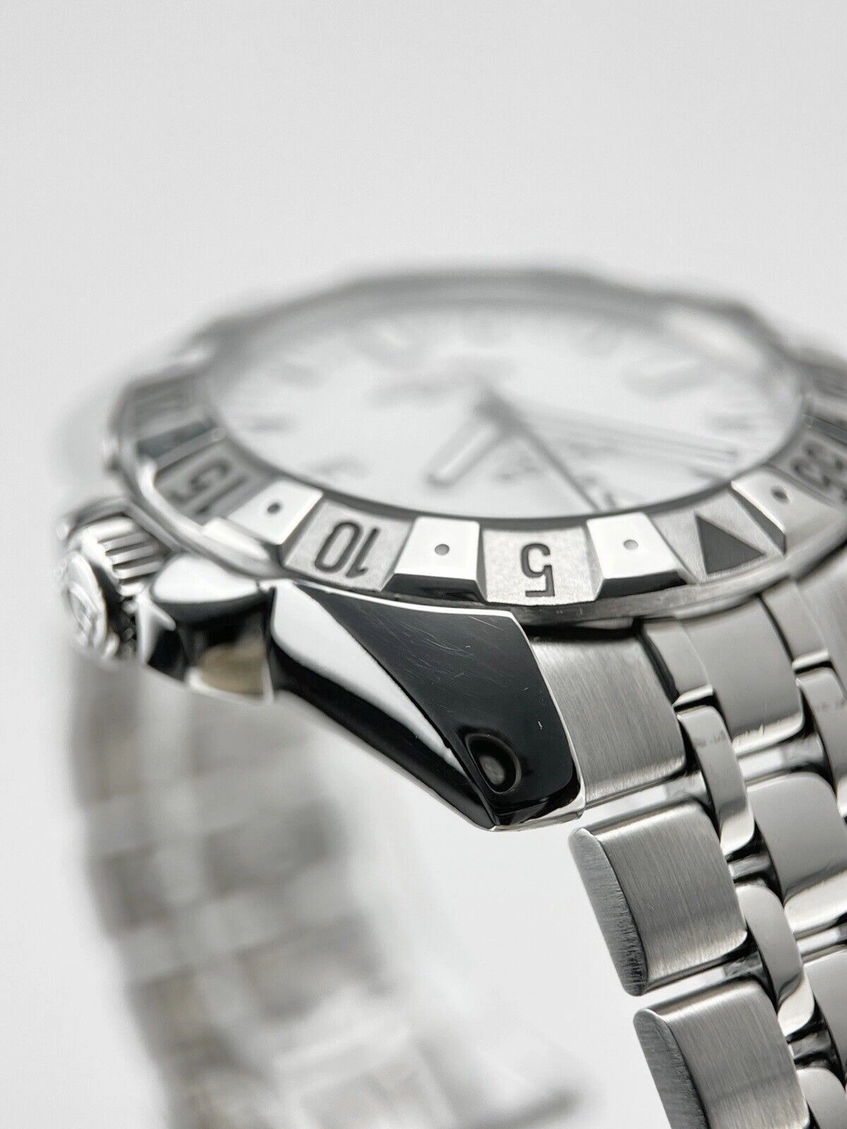 Tudor Hydronaut 20020 Silver Dial 41mm Automatic Men's Watch Box And Papers