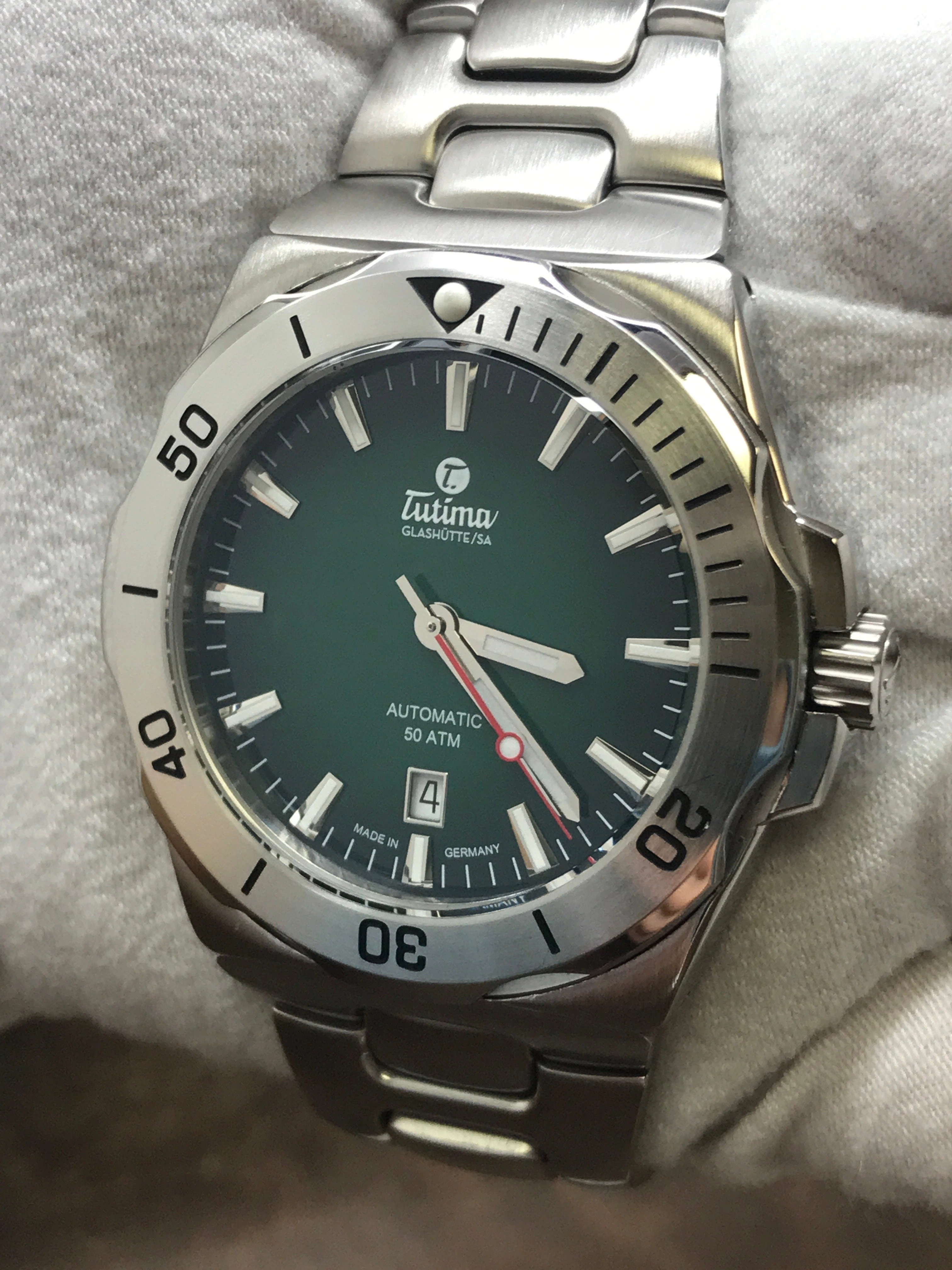 Tutima M2 Seven Seas Glashutte 6155-06 Green Dial Automatic Men's Watch