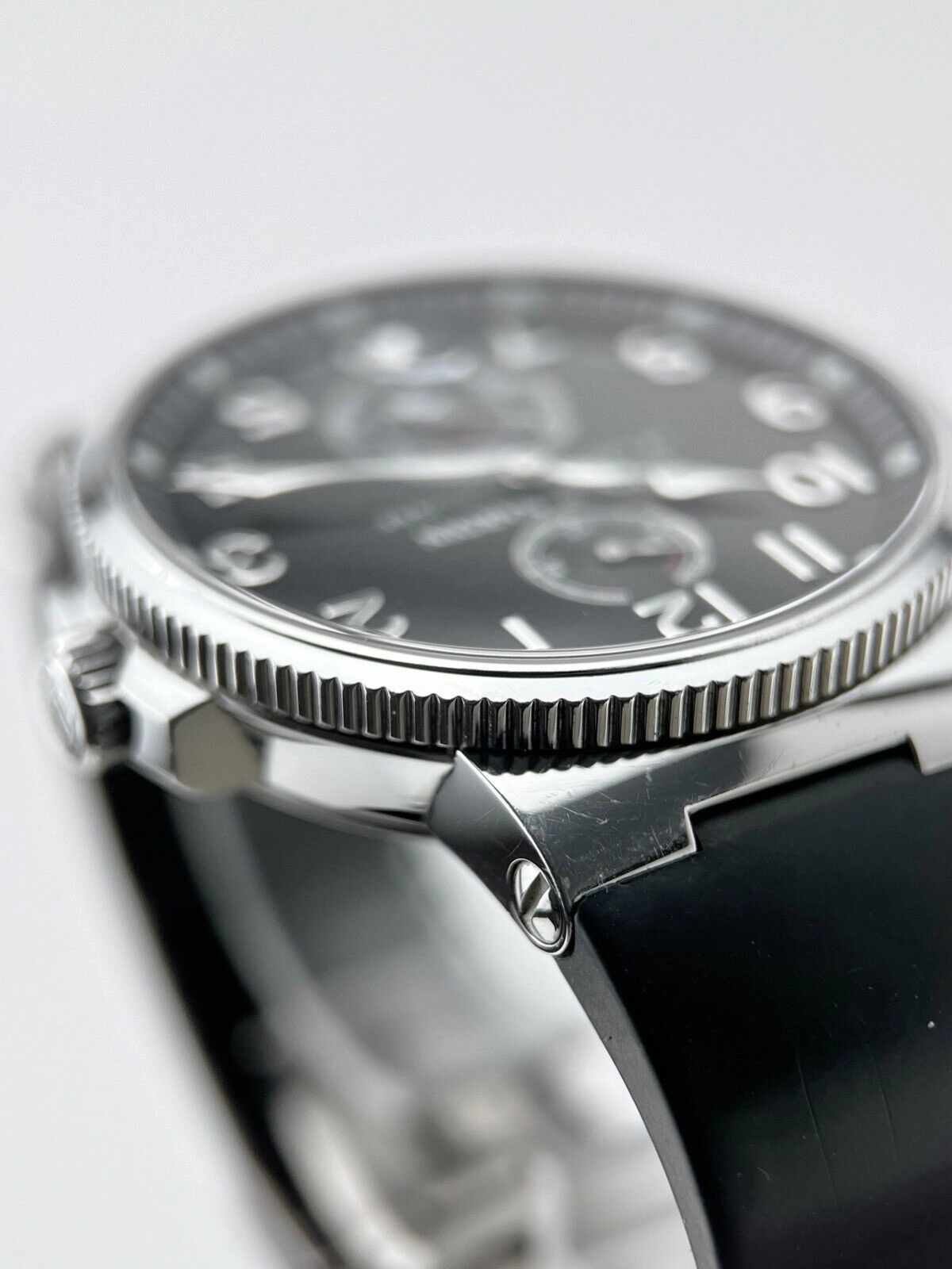 Ulysse Nardin Marine Chronograph 41mm Automatic Watch Black Dial 263-66