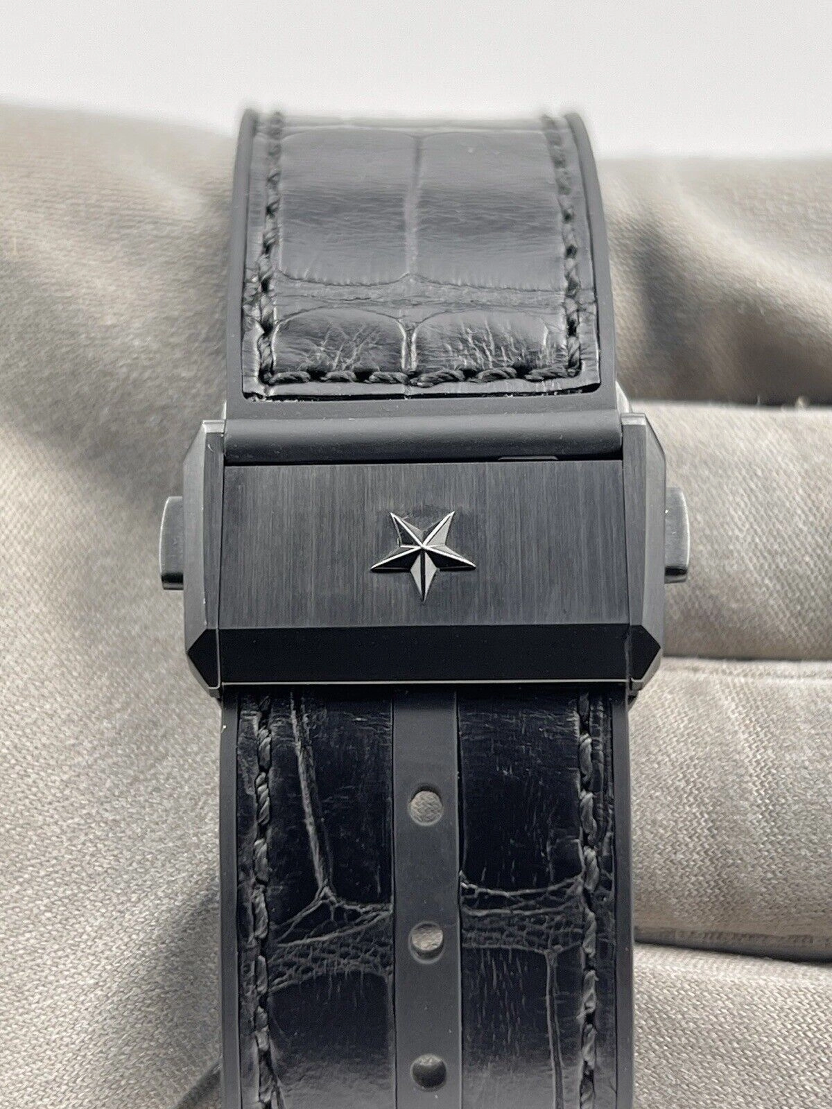 Zenith Defy El Primero Black Ceramic 49.000.9004/78.R582 Automatic 44mm  - B&Ps